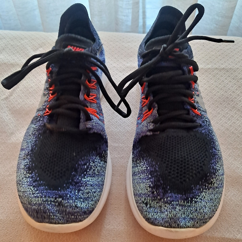 NIKE Running shoes